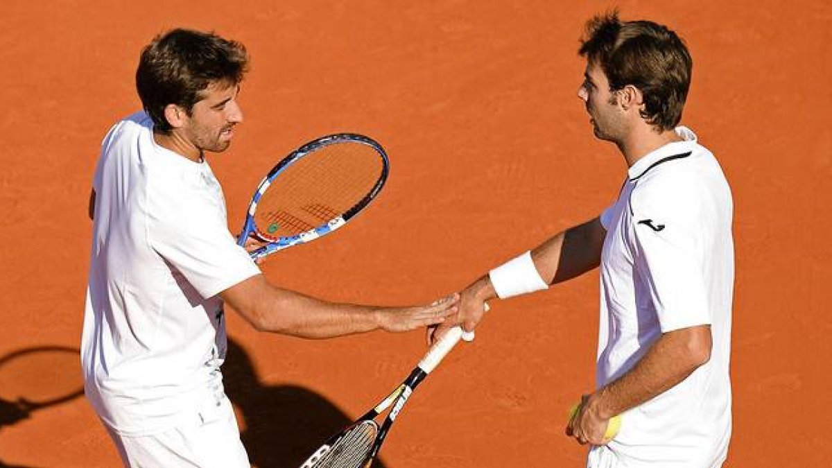 Marc López (izquierda) y Marcel Granollers, la pareja española de dobles.