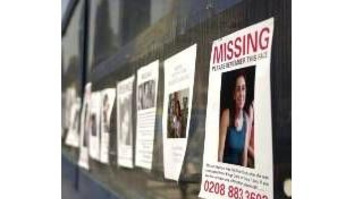 Los carteles con los rostros de los desaparecidos inundan Londres