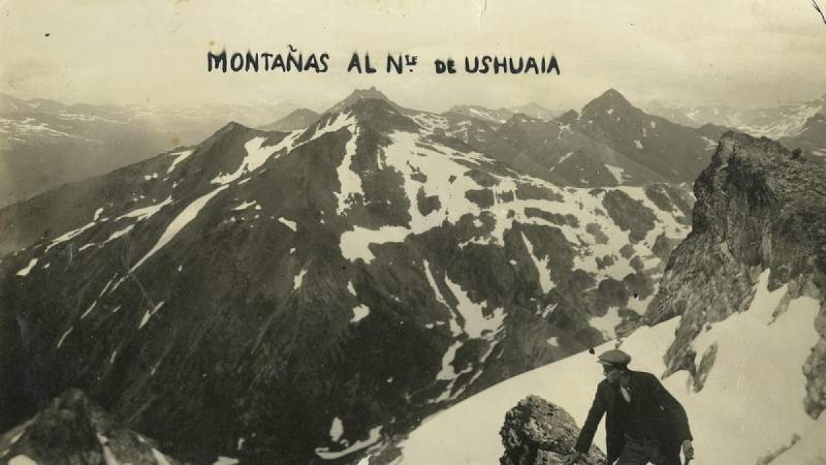 Montañas al norte de Ushuaia. ATRIBUIDA A L. GAGO