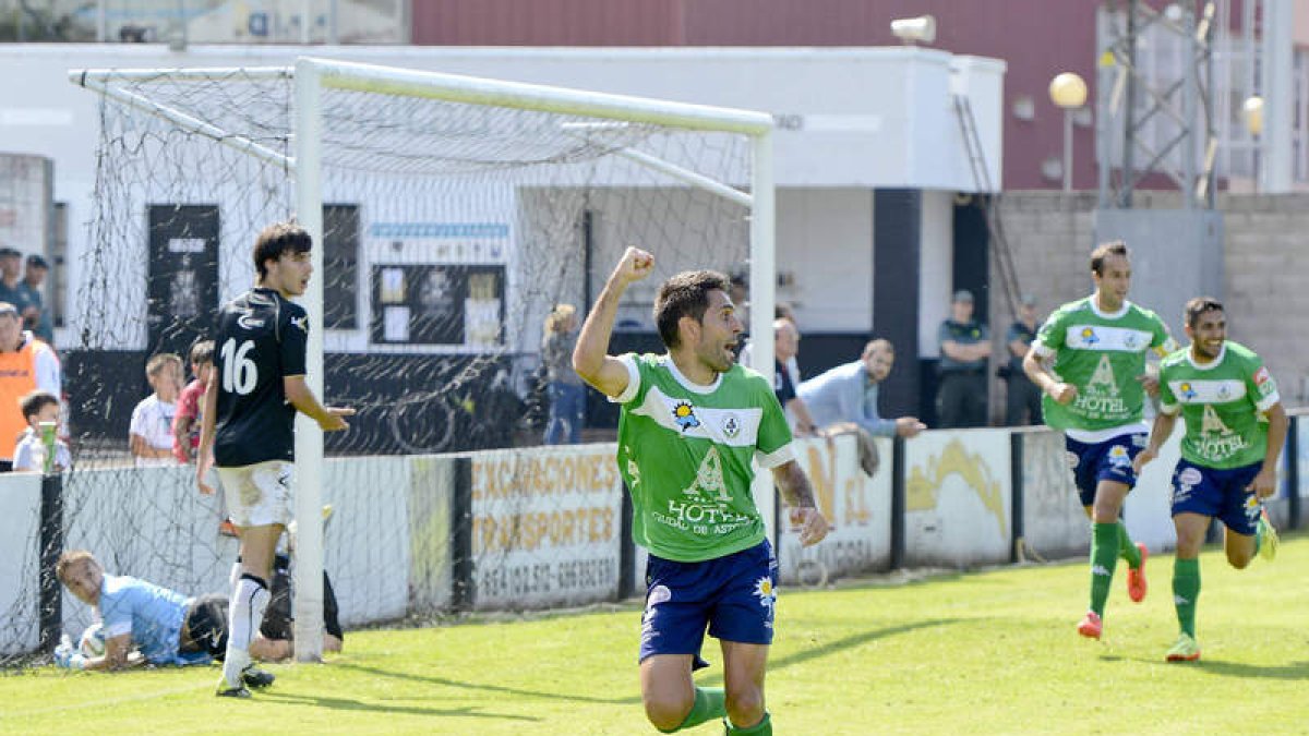 El Atlético Astorga consiguió un valioso empate (1-1) ante el Lealtad en Villaviciosa