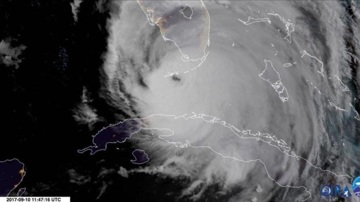 El Irma, captado este domingo por un satélite de la NOAA, la Administración Nacional Oceánica y Atmosférica de EEUU.