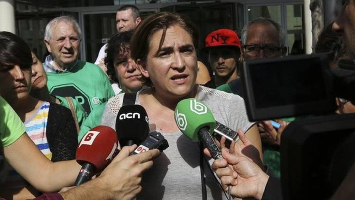 La exportavoz de la PAH Ada Colau, este lunes, al salir del juicio contra Cristina Cifuentes.