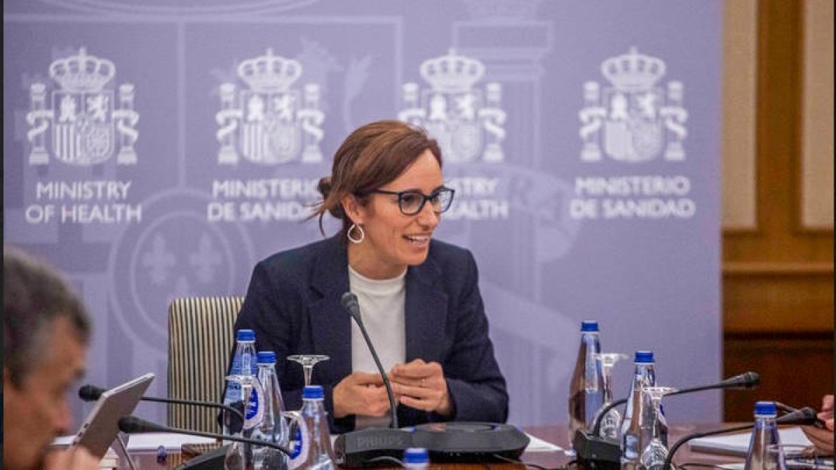 La ministra de Sanidad, Mónica García, participa en la reunión del Consejo Interterritorial del Sistema Nacional de Salud este lunes, en Madrid. MINISTERIO DE SANIDAD / EFE
