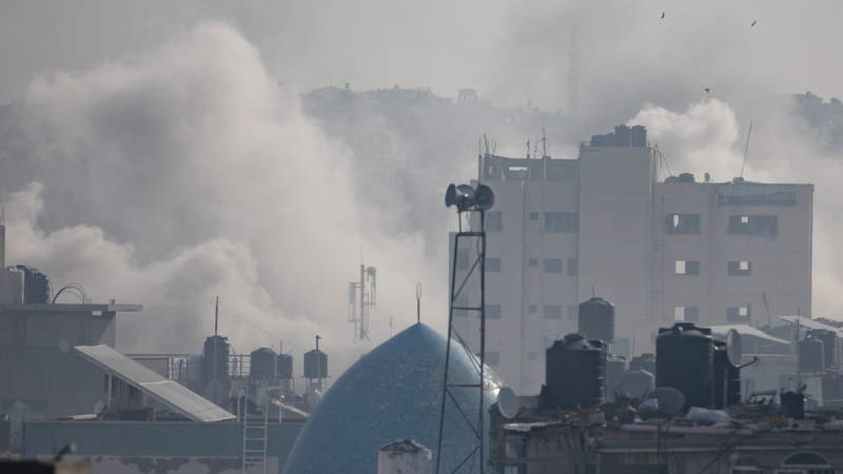 Israel sigue golpeando fuerte en Gaza con unas operaciones bélicas que abarcan ya tres meses. IMAD