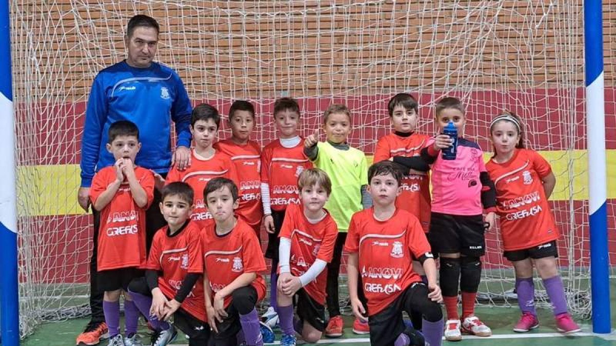 Formación del equipo de La Bañeza FS que milita en la 1ª División Provincial Prebenjamín. DL