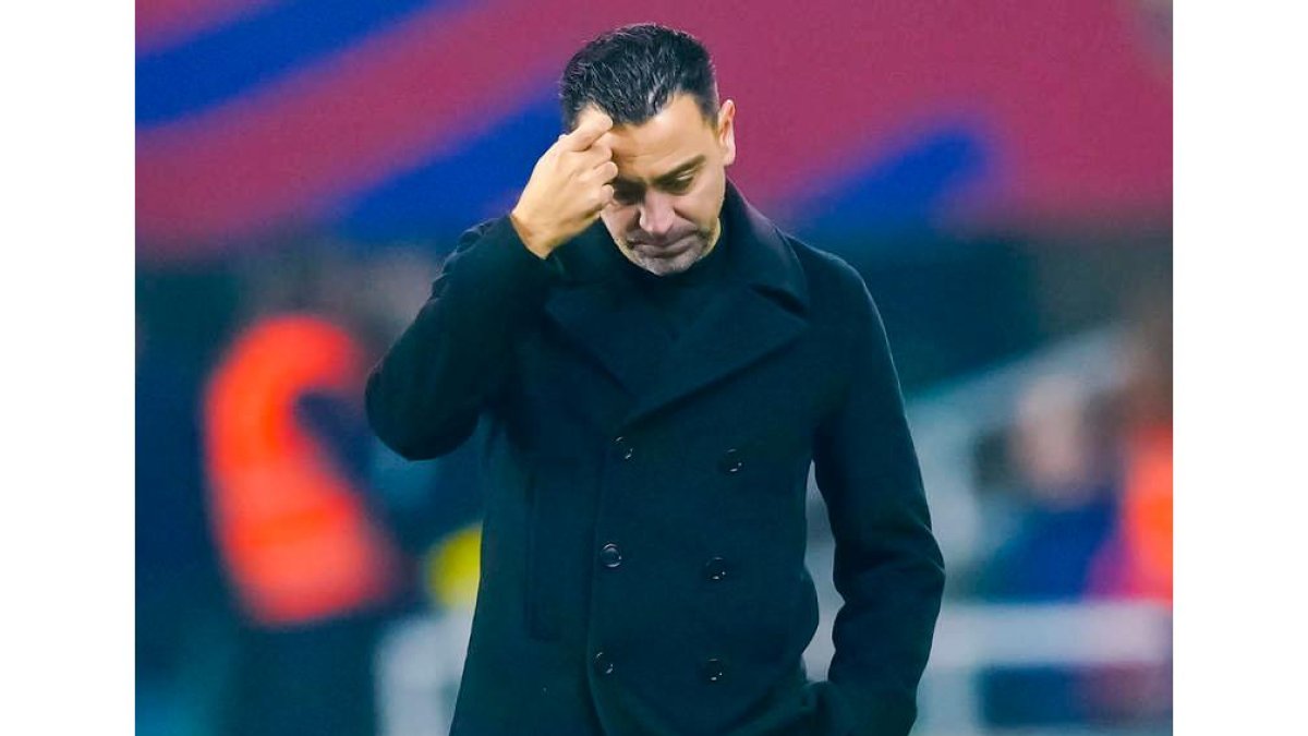 La derrota contra el Villarreal ha precipitado el adiós de Xavi. T. A.