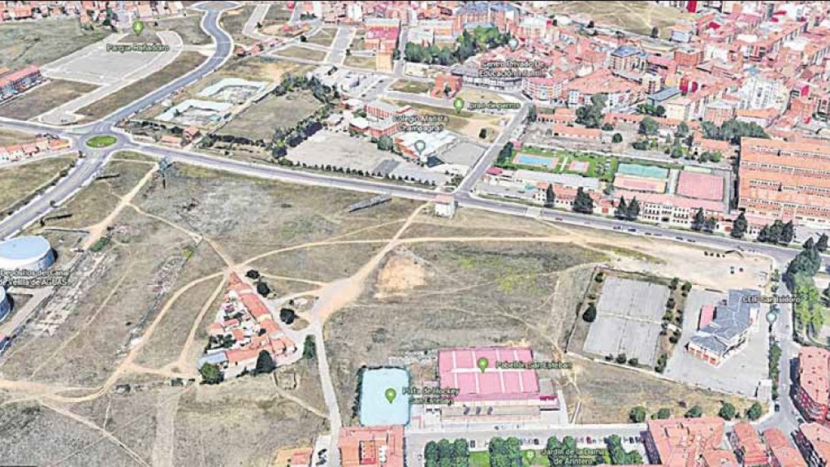Zona prevista para la construcción del campo de fútbol financiado por Catar.