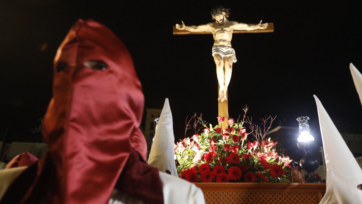 Un momento de la Procesión Rosario de Pasión.