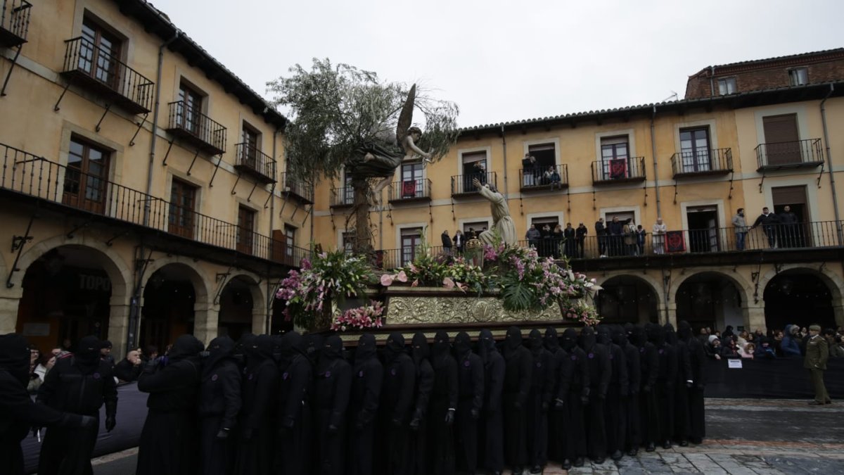 Procesión de Los Pasos este Viernes Santo en León.