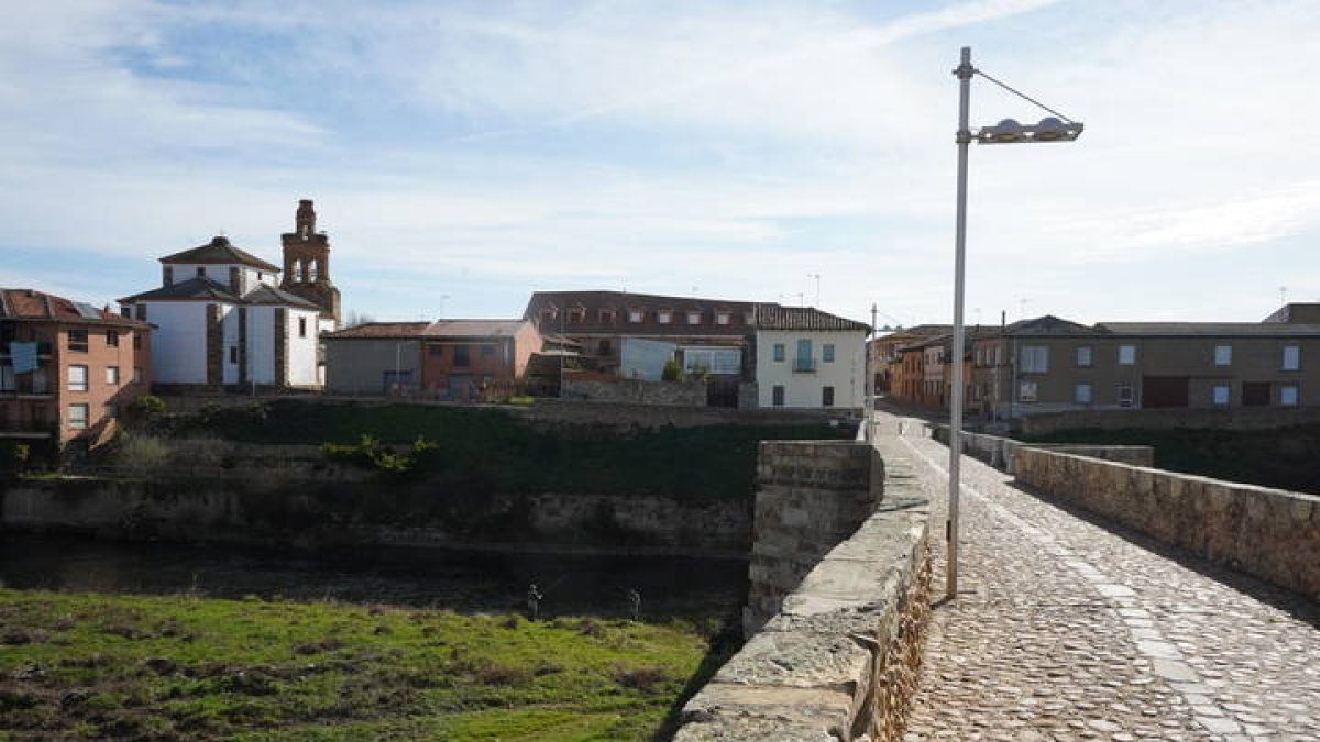 Puente de Hospital de Órbigo.