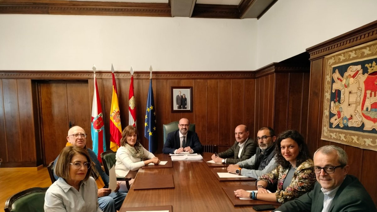 Reunión de alcaldes en el Ayuntamiento de Ponferrada.