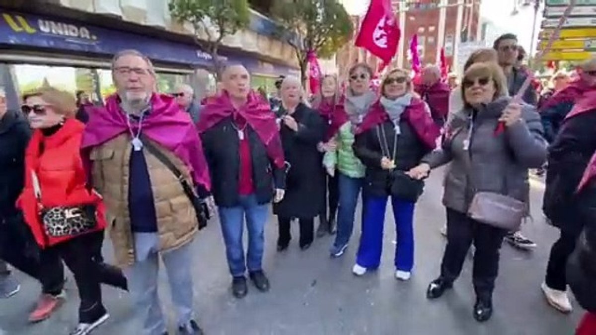 Manifestación en León para contraprogramar a la Junta