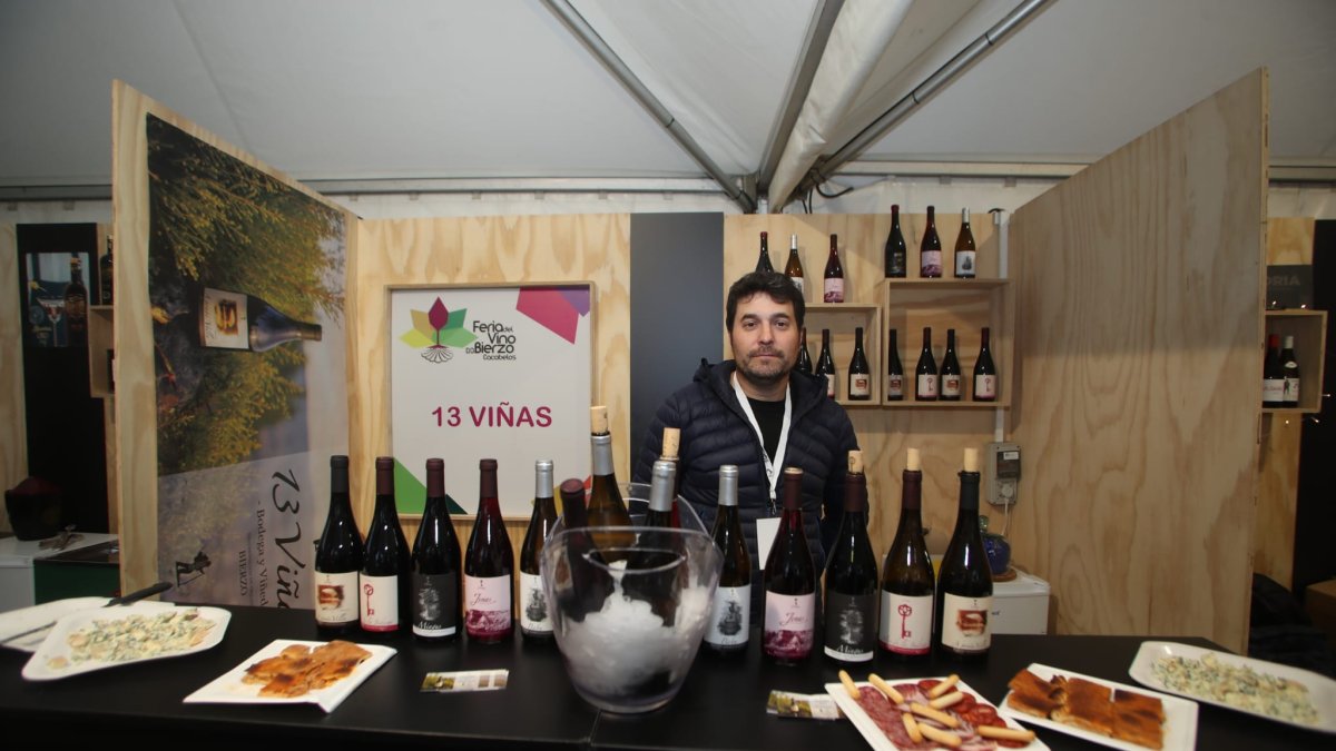 Una veintena de bodegas participan en el evento vitivinícola durante todo el fin de semana.