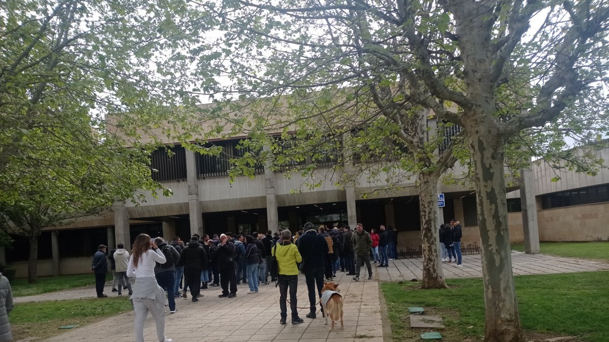 Los aspirantes a maquinistas de Renfe