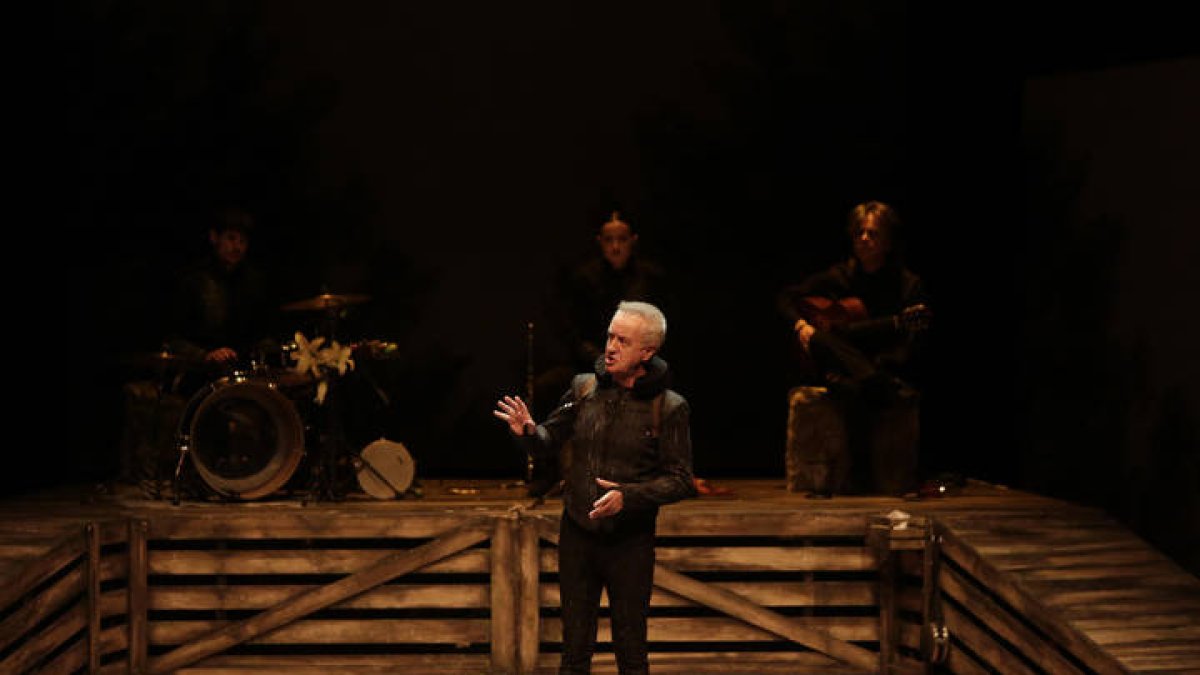 Obra de teatro Burro, con Cárlos Hipólito.