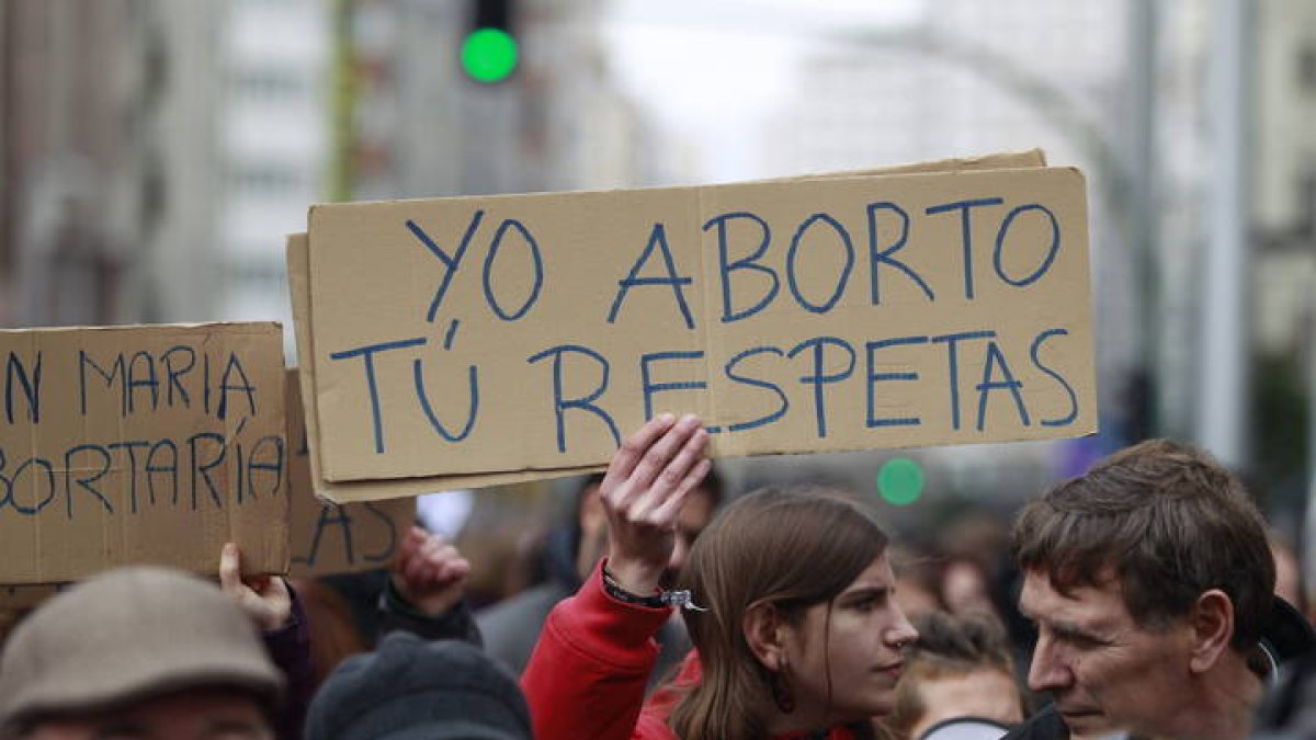 Marcha convocada por el Movimiento Feminista de Madrid a favor del aborto.