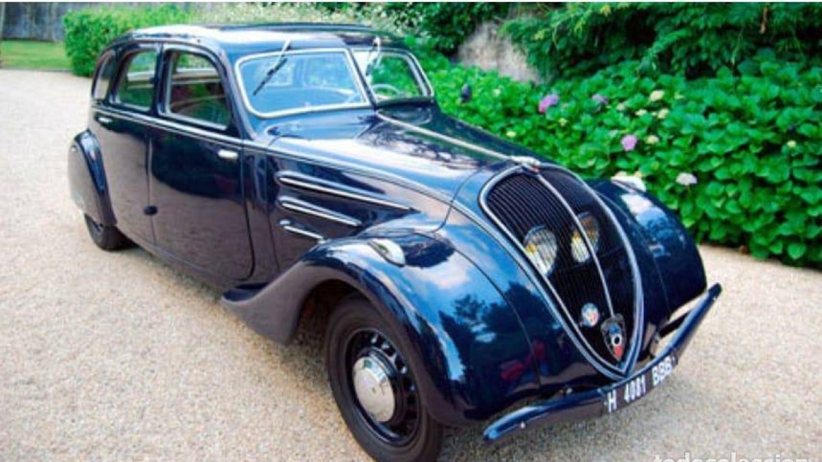 Un Rolls-Royce que regaló Adolf Hitler al caudillo español.