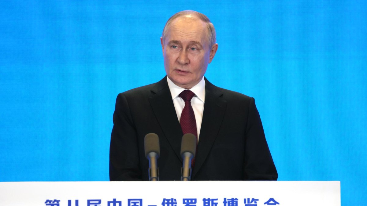 El presidente ruso, Vladímir Putin, durante un acto en Harbin, provincia de Heilongjiang, China, el 17 de mayo de 2024. EFE/EPA/MIKHAIL METZEL/SPUTNIK/KREMLIN POOL MANDATORY CREDIT