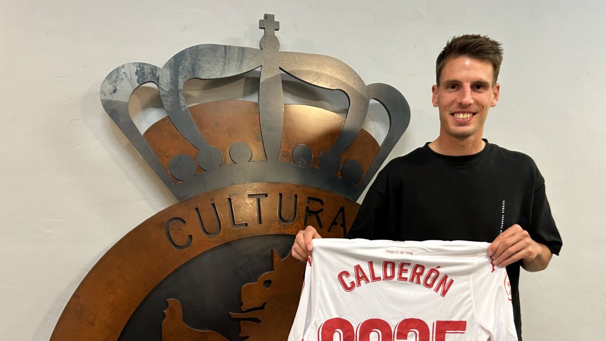 Carlos Calderón renueva una temporada más con la Cultural.