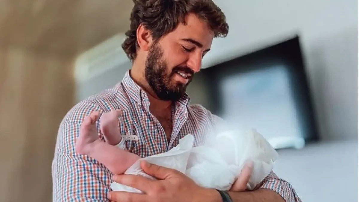 Juan García Gallardo junto a su primer hijo, Blas