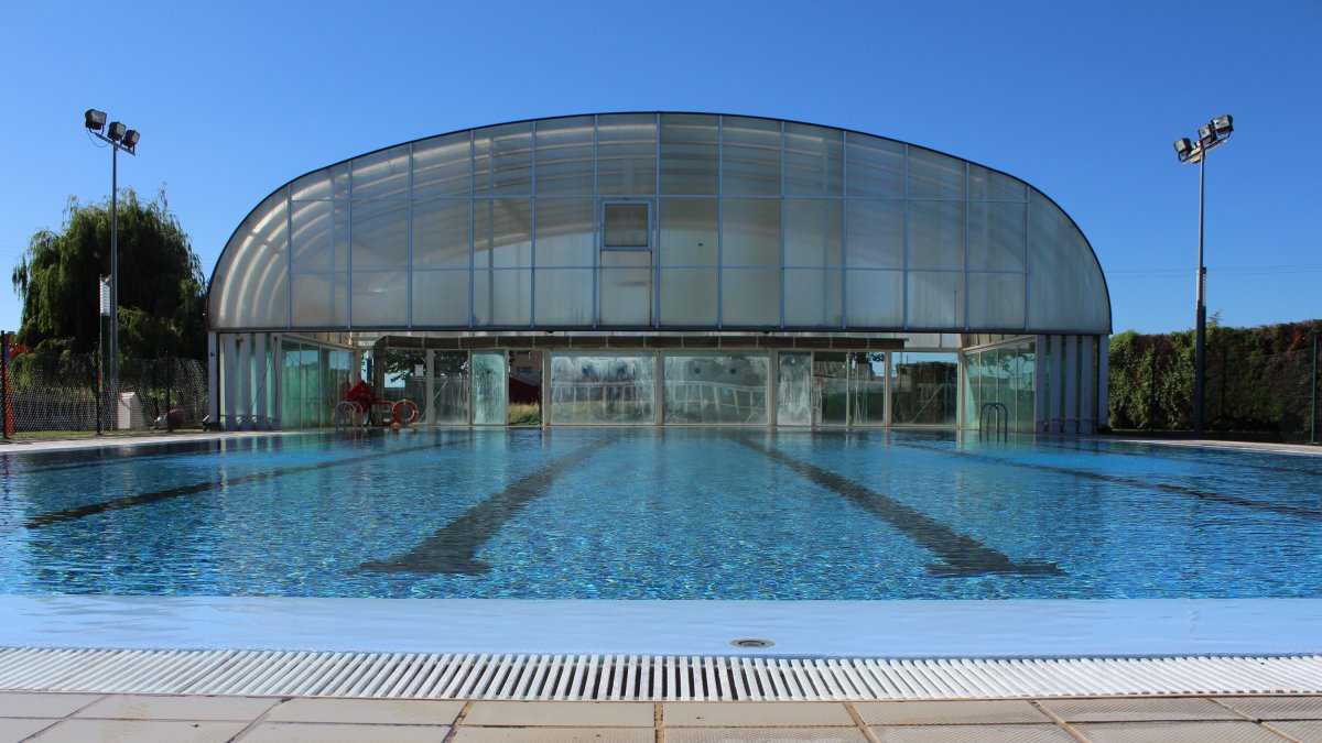 Una de las piscinas de León que abre sus puertas.