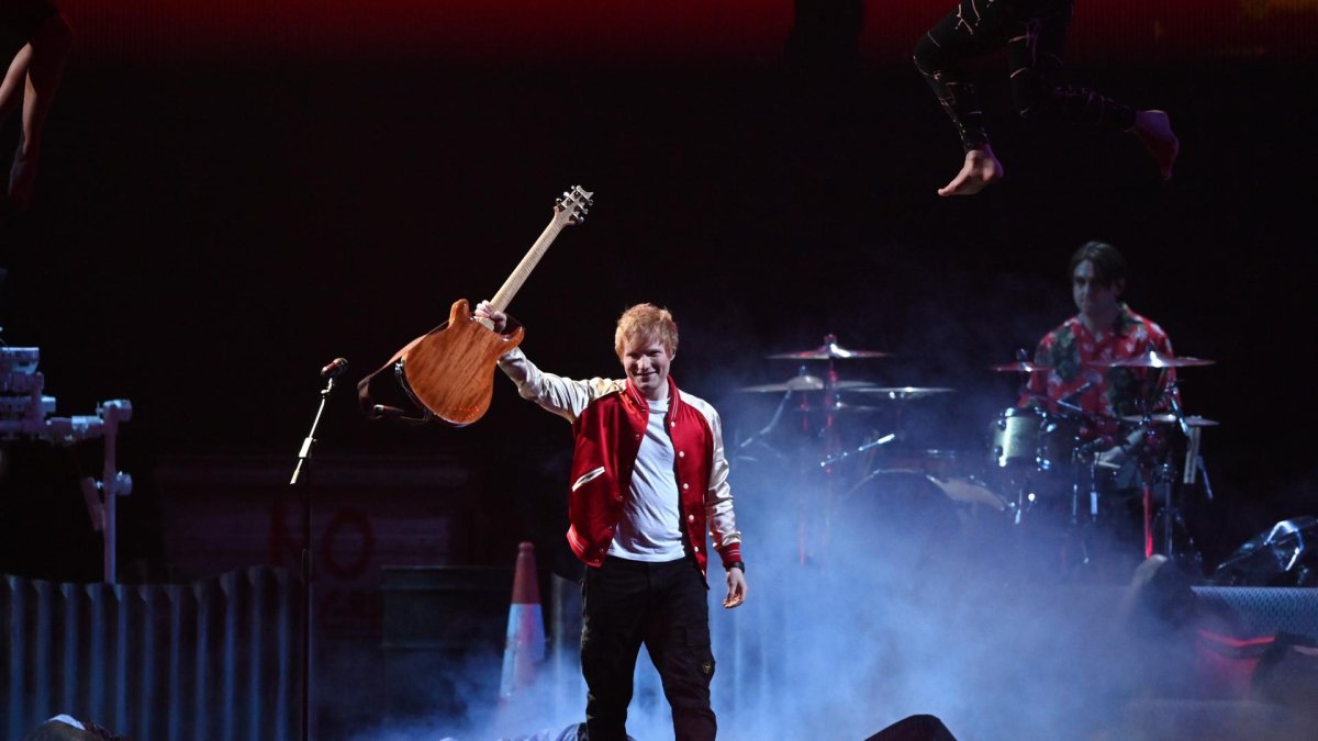 Imagen de archivo del Ed Sheeran durante un concierto. EFE/EPA/NEIL HALL