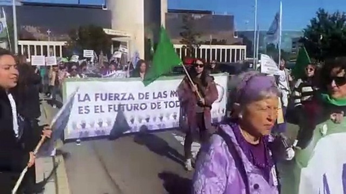 Manifestación de mujeres en León contra la violencia machista