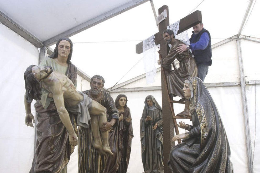 Procesión Extraordinaria del Descendimiento de Minerva – 80 Años de Historia de León