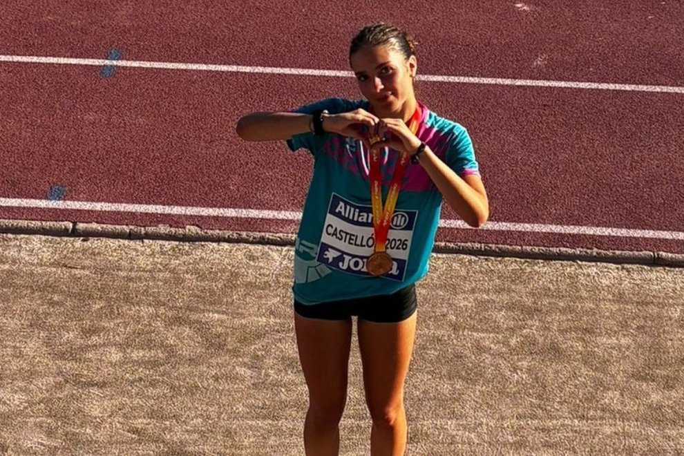 Leire Blanco se cuelga la medalla de bronce en el Campeonato de España