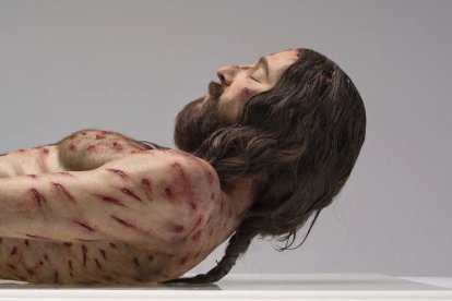 Detalle de la escultura hiperrealista de Cristo realizada a partir de las huellas de la Sábana Santa.