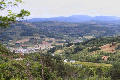 ¿Qué ver en Vega de Espinareda? Descubre sus zonas de interés y gastronomía. Foto: ANA F. BARREDO.