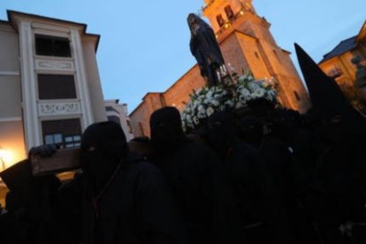 La imagen de Nuestra Señora de los Dolores, obra de Juan José González García. ANA F. BARREDO