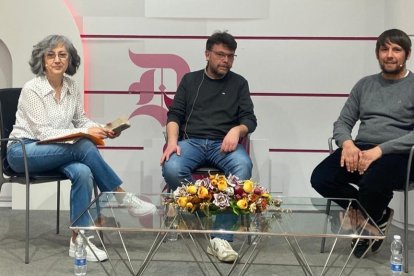 Carmen Tapia (jefa sección Sociedad en Diario de León), Alejandro García (presidente de Pinaster Serviciops Medioambientales) y Miguel García (técnico de la asociación forestal de León Fafcyle. RAMIRO