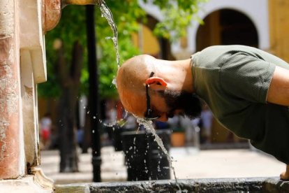 El próximo verano será más caluroso de lo normal y estará compañado por las tormentas. SALAS