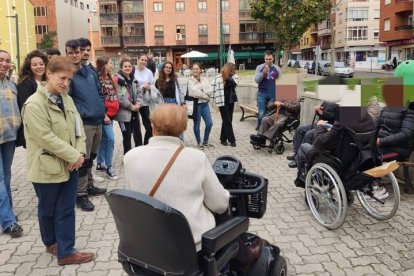 La innovación docente es un pilar fundamental del centro, en el que el territorio también se convierte en aula. DL