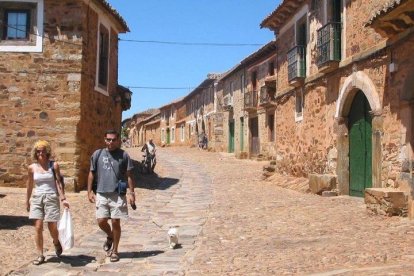 Castrillo de los Polvazares: descubre este pueblo con encanto en León. ARCHIVO