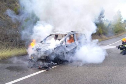 La confianza para comprar un coche de segunda mano a un político es muy baja en España. DL