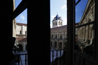 Basílica de San Isidoro León: visitas guiadas y horarios. JESÚS F. SALVADORES