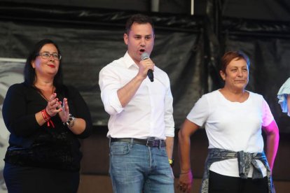 Javier Alfonso Cendón, durante su intervención en la fiesta de fin de campaña. L. DE LA MATA