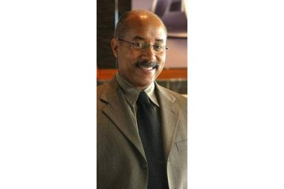 Ed Welburn, jefe de Diseño de GM, creador de la actual «línea Chevrolet».