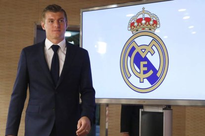 Toni Kroos, tras firmar su renovación con el Real Madrid hasta 2022. MARISCAL