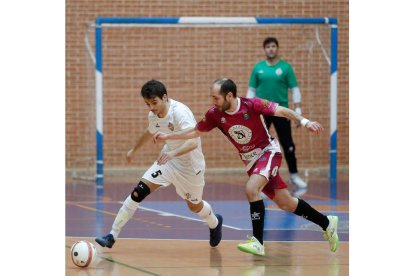 Miguel marcó el segundo gol de los leoneses.