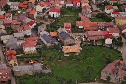 Panorámica aérea de Barniedo de la Reina, lugar desde el que se rescata la pastorada navideña. DL