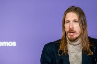 Pablo Fernández en una rueda de prensa. FERNANDO VILLAR/EFE