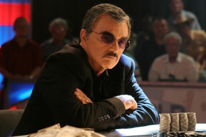 Burt Reynolds en la película Deal.