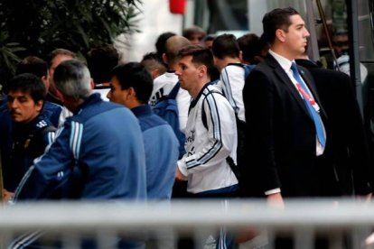 Leo Messi, a su llegada al hotel de concentración de Argentina, el pasado miércoles, en Santiago (Chile) donde disputará contra Chile la final de la Copa América.