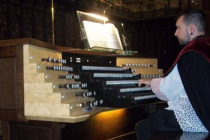 Francisco Javier Jiménez, organista de la Catedral que cesa en el puesto. DL