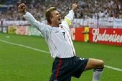 David Beckham celebra eufórico la consecución de un gol