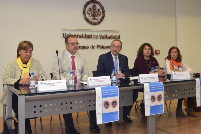 Carmen Alario, Fernando Rey, Daniel Miguel San José, Cristina Pérez y Teresa Alario. A. ÁLVAREZ