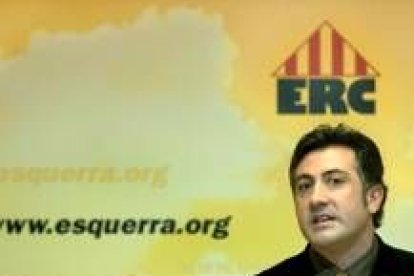 El secretario general de Esquerra Republicana, Joan Puigcercós, durante su rueda de prensa de ayer